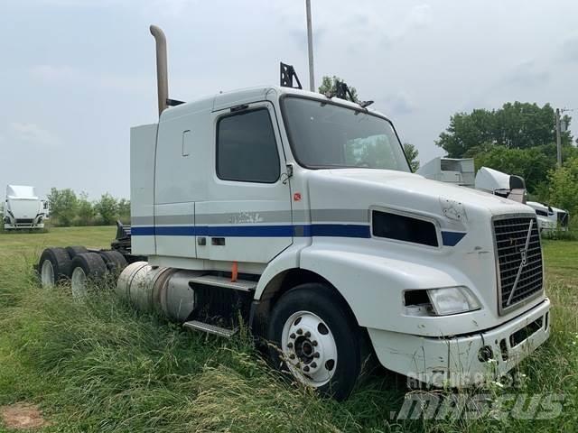 Volvo VNR64T Vilcēji