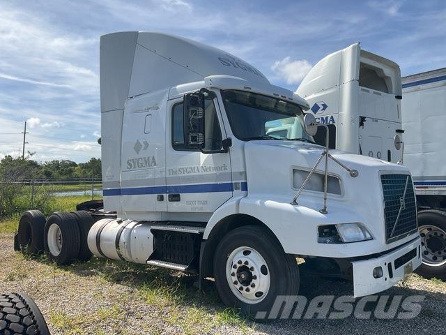Volvo VNR64T Vilcēji