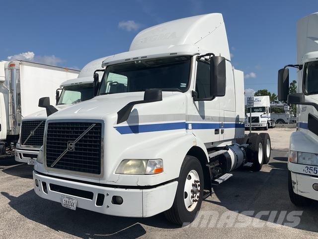 Volvo VNR64T Vilcēji
