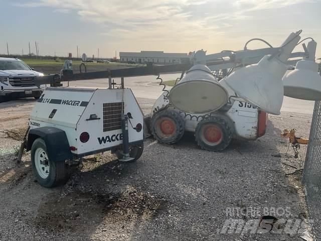 Wacker LT4 Gaismas torņi