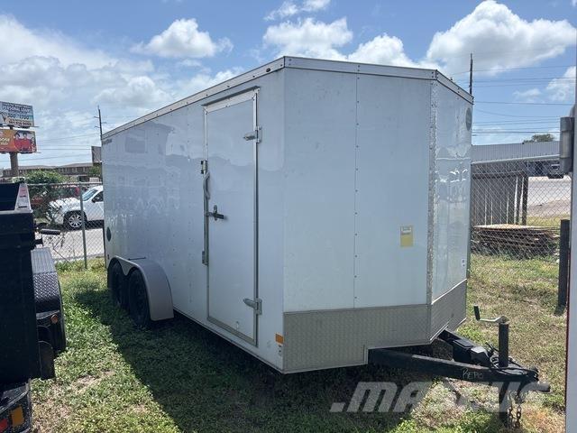 Wells Cargo  Furgons