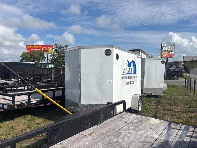 Wells Cargo  Furgons