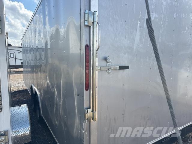 Wells Cargo  Furgons