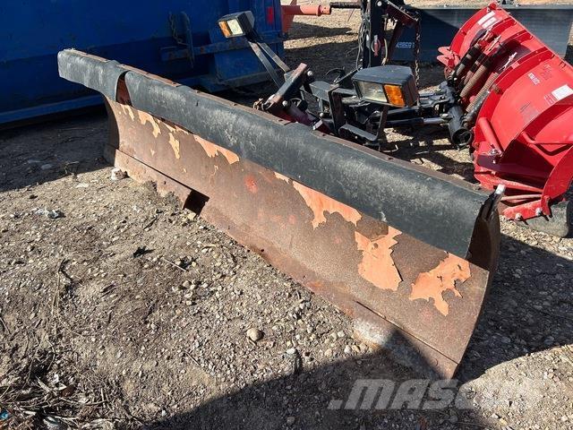 Western  Sniega naži un tīrītāji