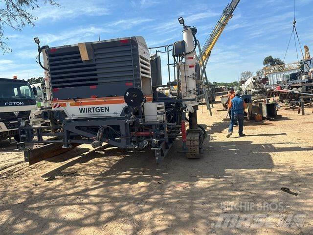 Wirtgen SP25 Betona klājēji