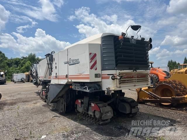 Wirtgen W220 Asfalta dzesēšanas iekārtas