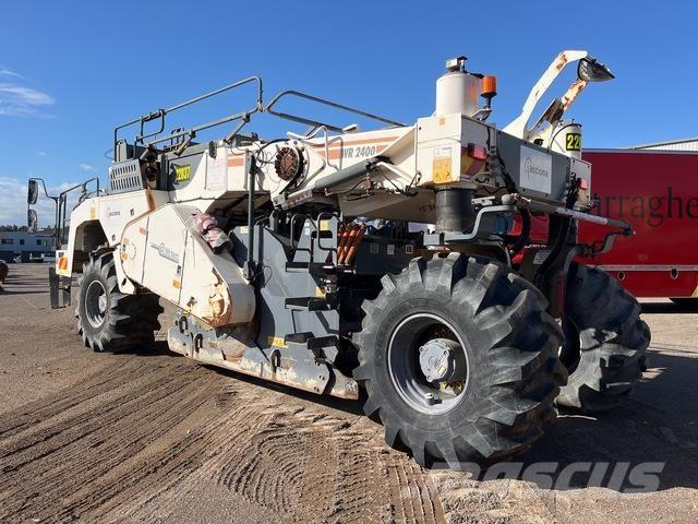 Wirtgen WR2400 Augsnes blīvētāji