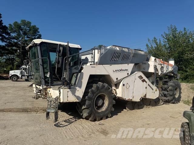 Wirtgen WR240i Augsnes blīvētāji