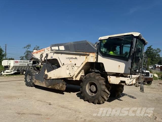 Wirtgen WR240i Augsnes blīvētāji