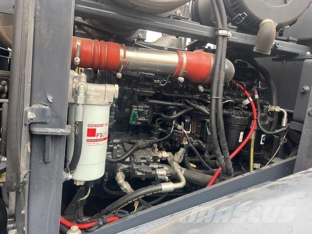 XCMG XC968U Iekrāvēji uz riteņiem