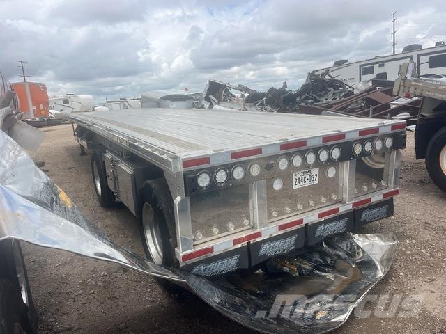 Xtreme  Platformas/izkraušana no sāniem