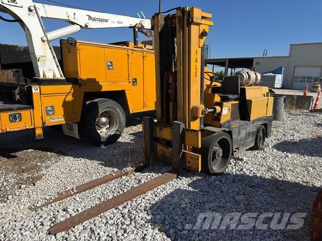 Yale  Autokrāvēji - citi