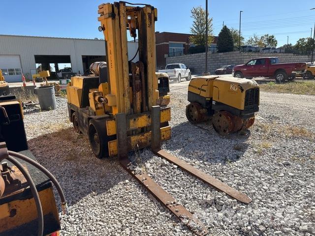 Yale  Autokrāvēji - citi