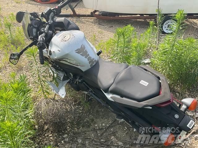 Yamaha  Visurgājēji