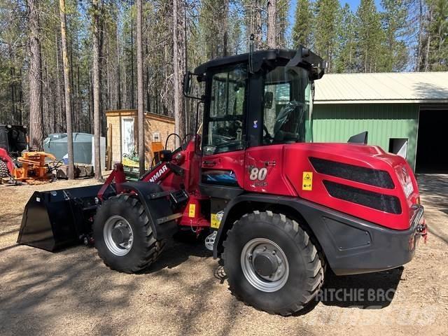 Yanmar V80 Iekrāvēji uz riteņiem