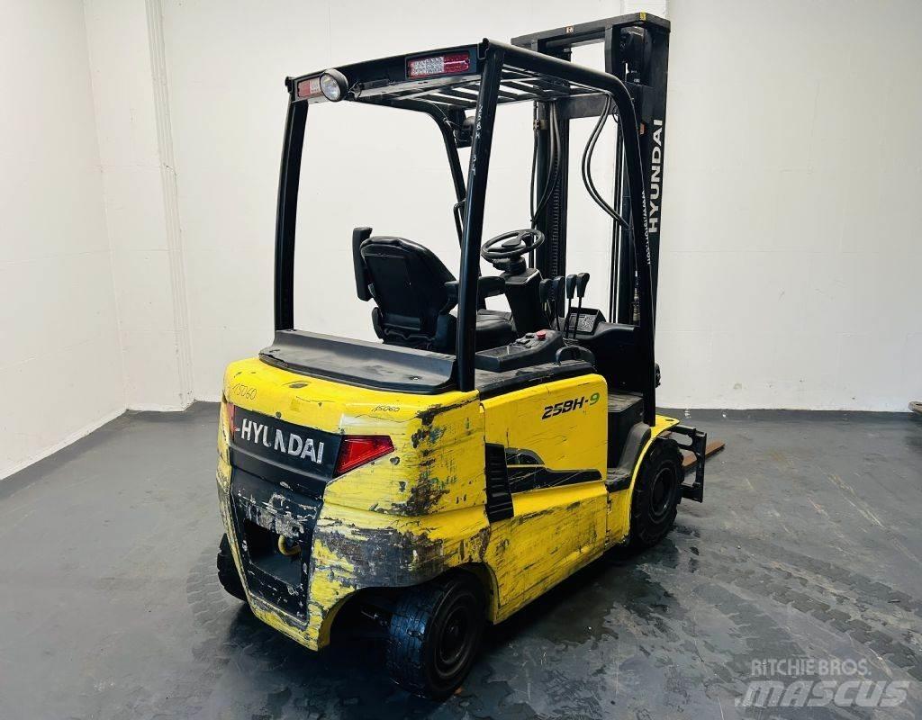 Hyundai 25BH-9 Elektriskie iekrāvēji