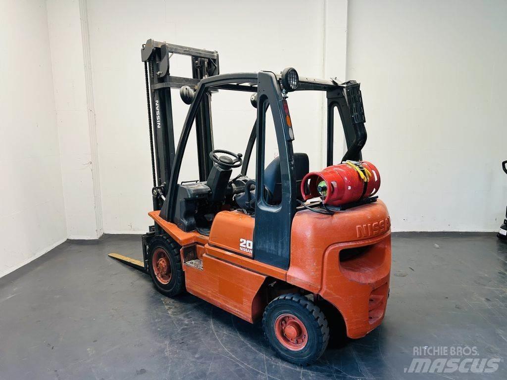 Nissan UD02A20PQ LPG tehnika