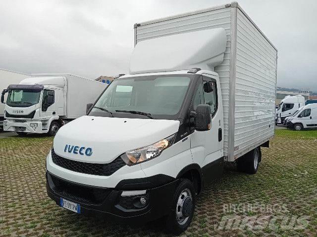 Iveco 35C13 Furgons