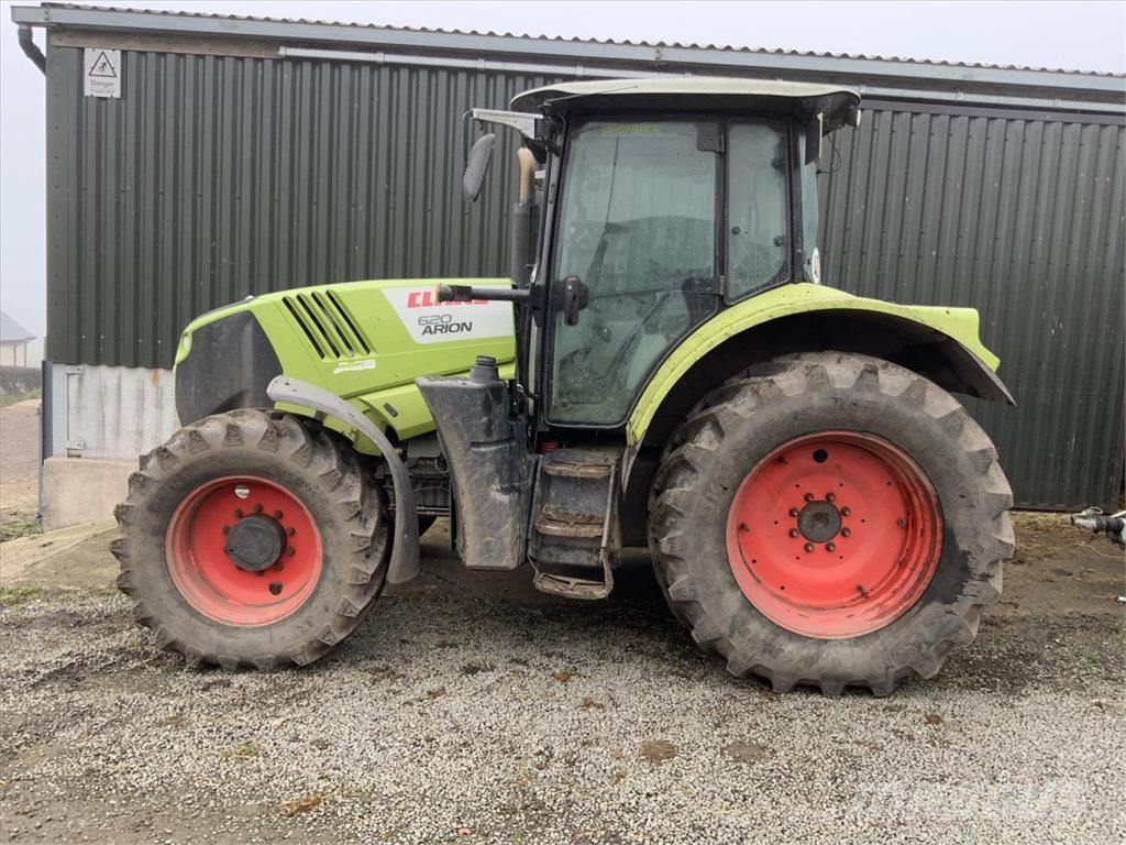 CLAAS ARION 620 Traktori