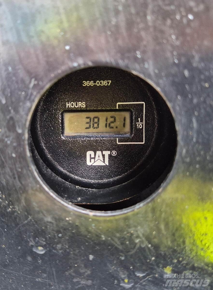CAT 305E2 Vidēja lieluma ekskavatori 7 t - 12 t