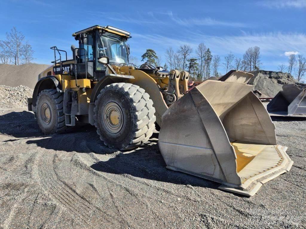 CAT 980M Iekrāvēji uz riteņiem