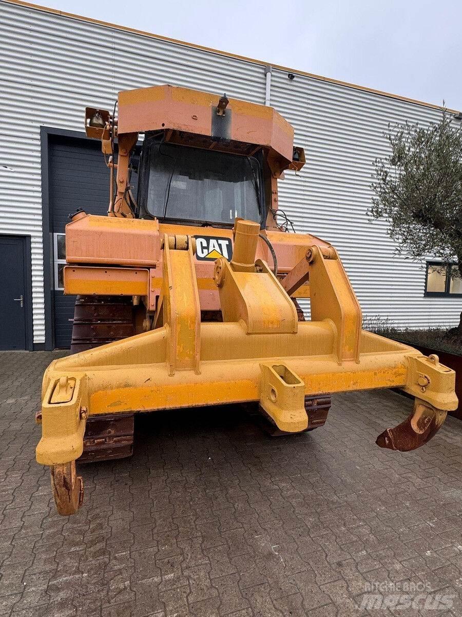 CAT D6T Kāpurķēžu buldozeri