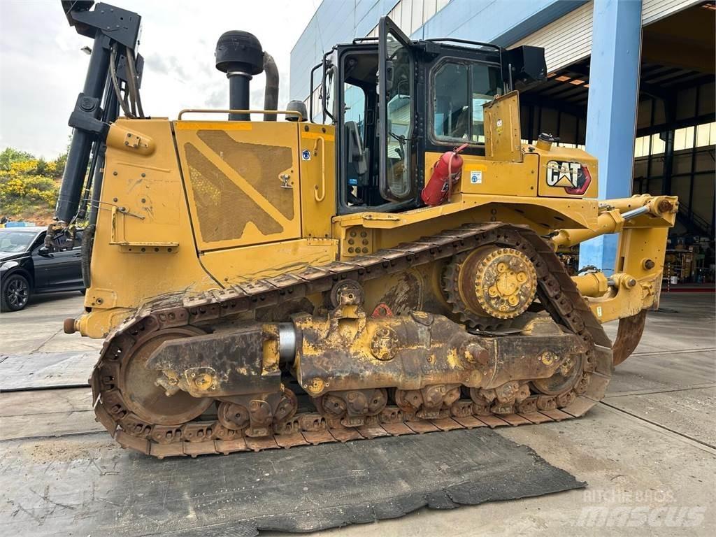 CAT D8T Kāpurķēžu buldozeri