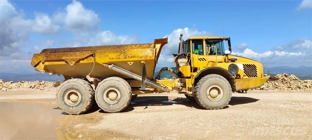 Volvo A35D Artikulētie pašizgāzēji