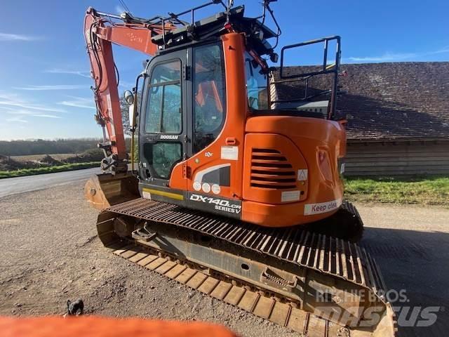 Doosan DX140LCR Kāpurķēžu ekskavatori