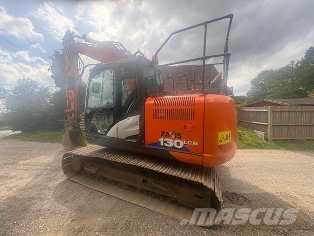 Hitachi ZX130-6 Kāpurķēžu ekskavatori