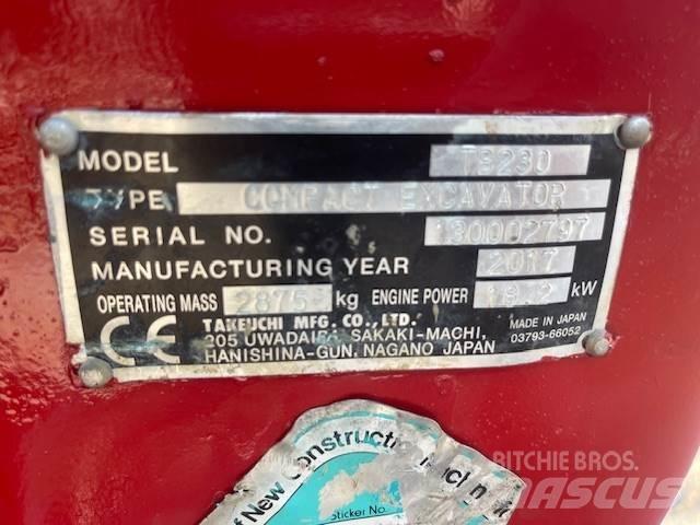 Takeuchi TB230 Vidēja lieluma ekskavatori 7 t - 12 t