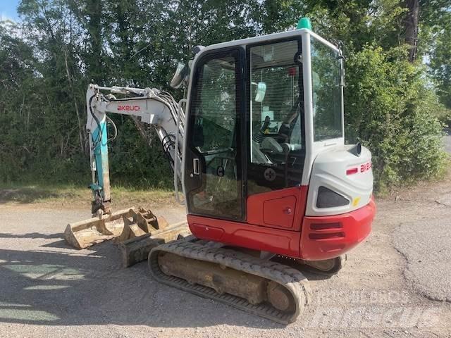 Takeuchi TB230 Vidēja lieluma ekskavatori 7 t - 12 t
