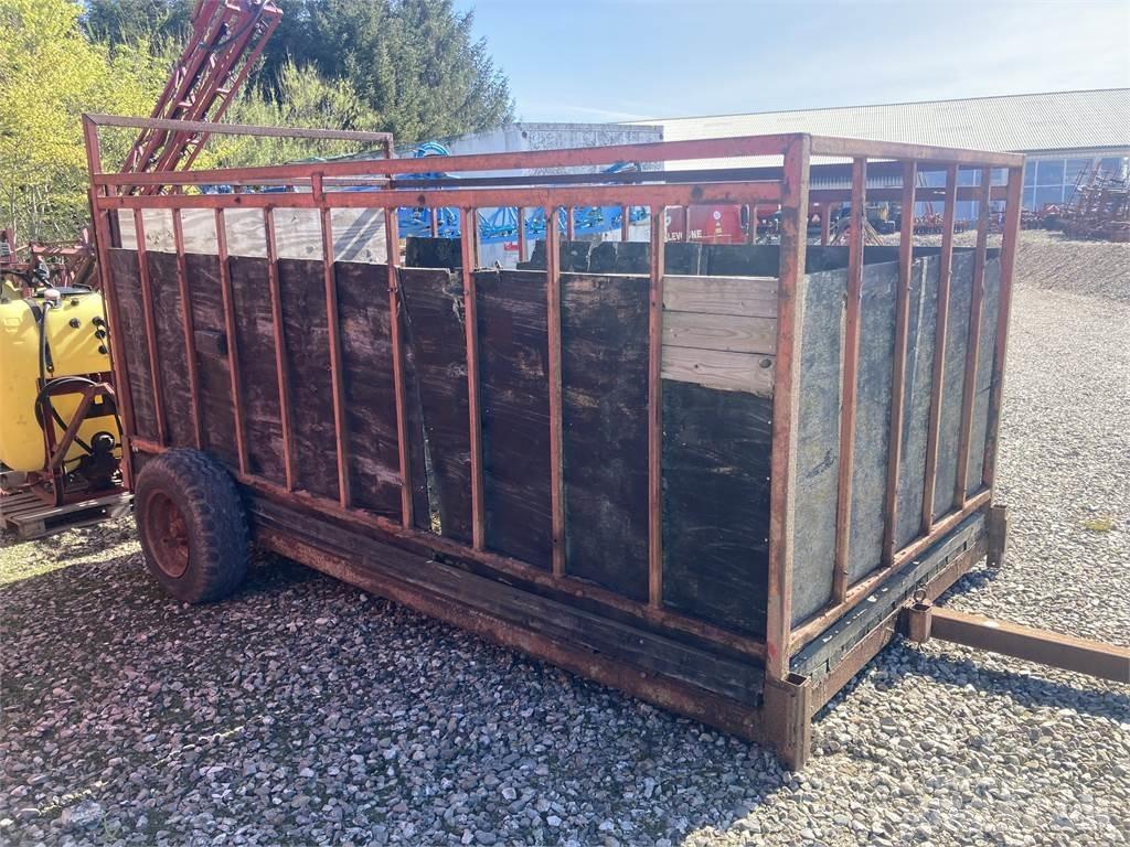  2X3,5MTR Dzīvnieku transportēšanas piekabes