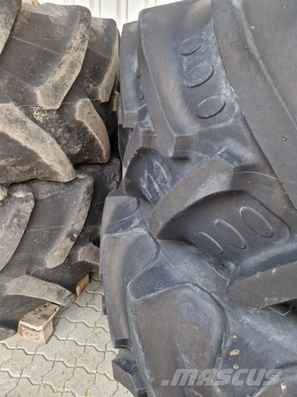 BKT 520/85R42 Riepas, riteņi un diski