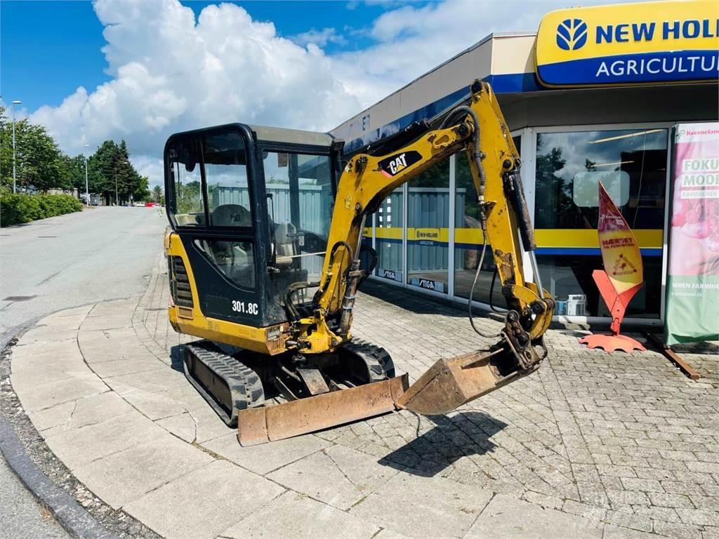 CAT 301.8C Mini ekskavatori < 7 t