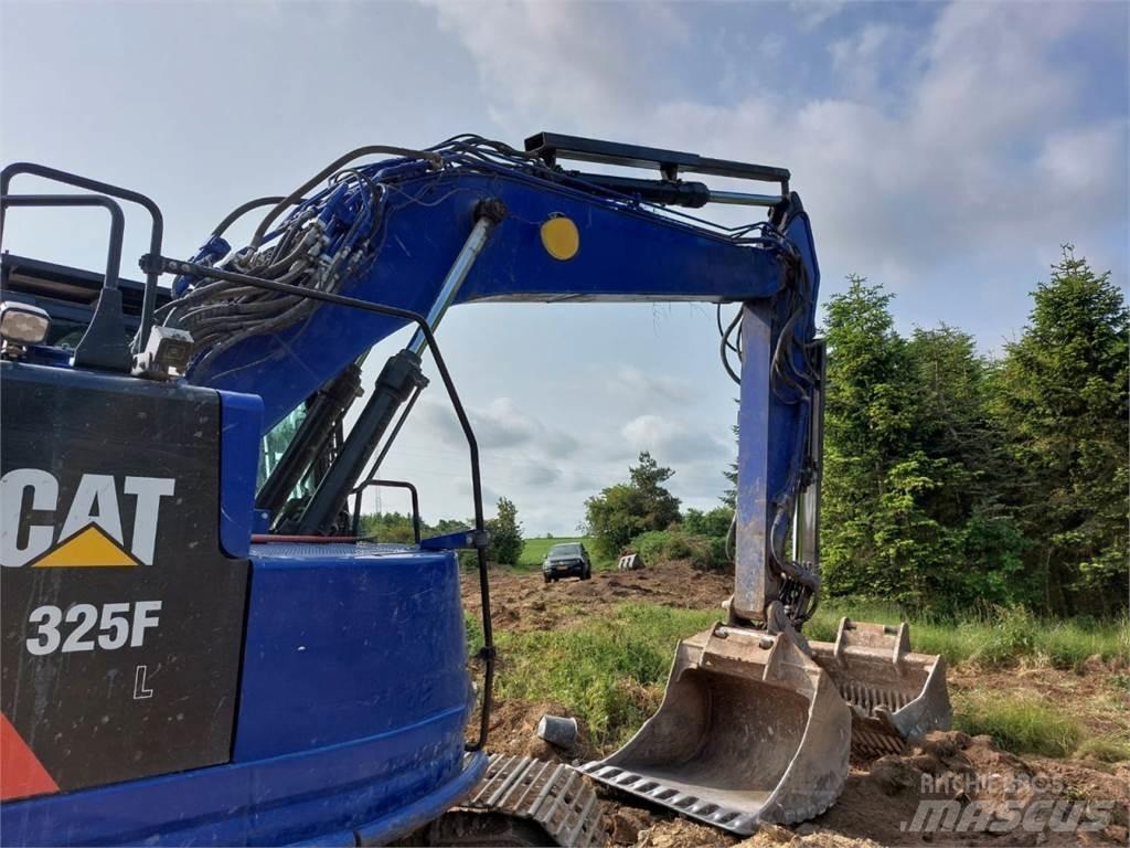 CAT 325F Kāpurķēžu ekskavatori