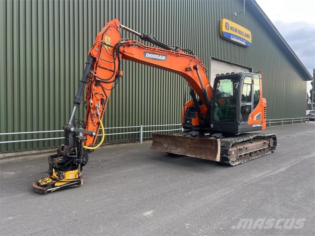 Doosan DX140LCR-5 Kāpurķēžu ekskavatori