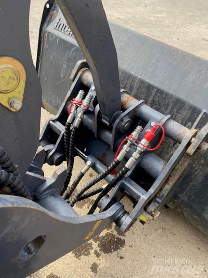 Eurotrac W12 Mini iekrāvēji