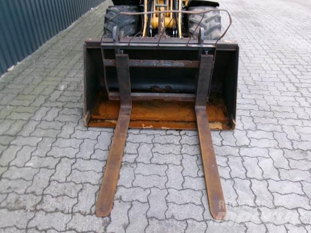 Gehl 340 Mini iekrāvēji