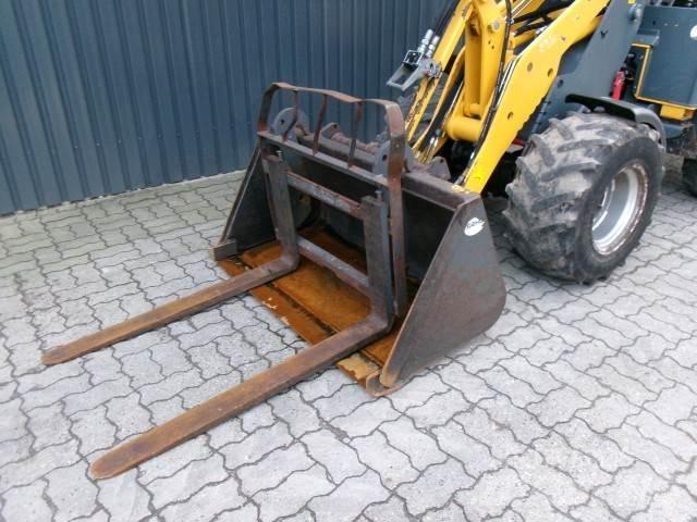 Gehl 340 Mini iekrāvēji