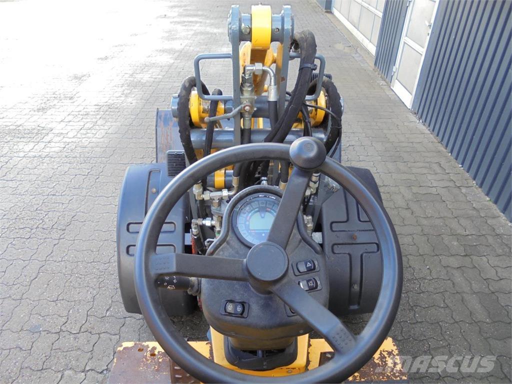 Gehl 340 Mini iekrāvēji