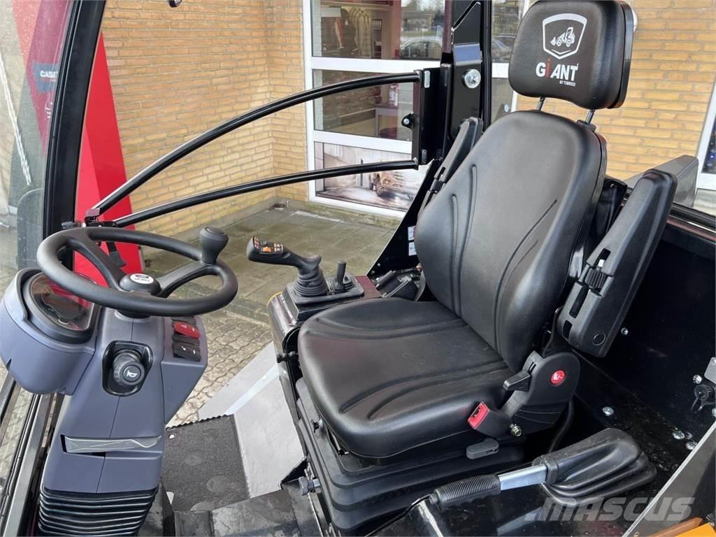GiANT G3500 Mini iekrāvēji