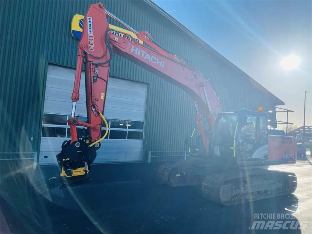 Hitachi ZX210-6 Kāpurķēžu ekskavatori