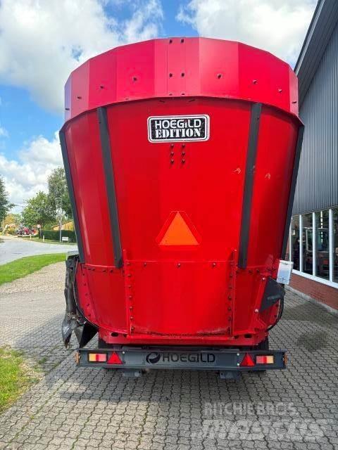  Hoegild 27 M3 Lopbarības piekabes