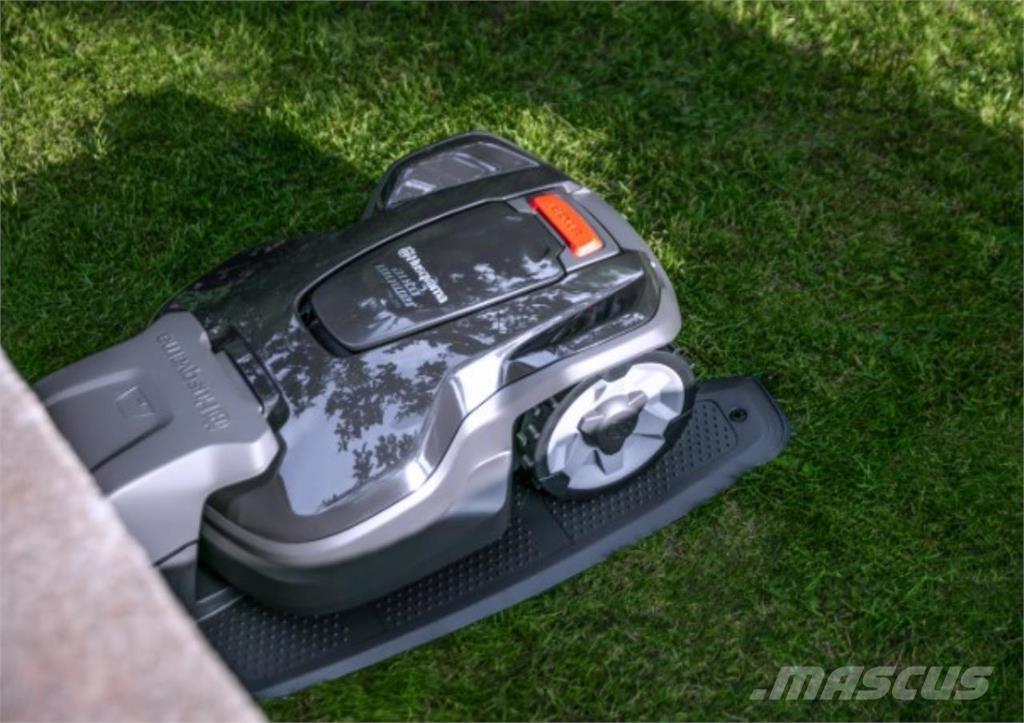 Husqvarna AM305 Pļaujmašīnas
