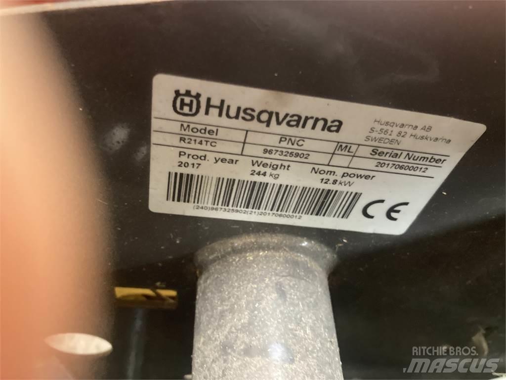 Husqvarna R214TC Pļaujmašīnas