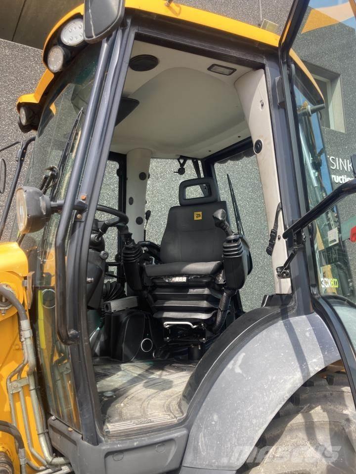 JCB 3 CX Ekskavatori-iekrāvēji