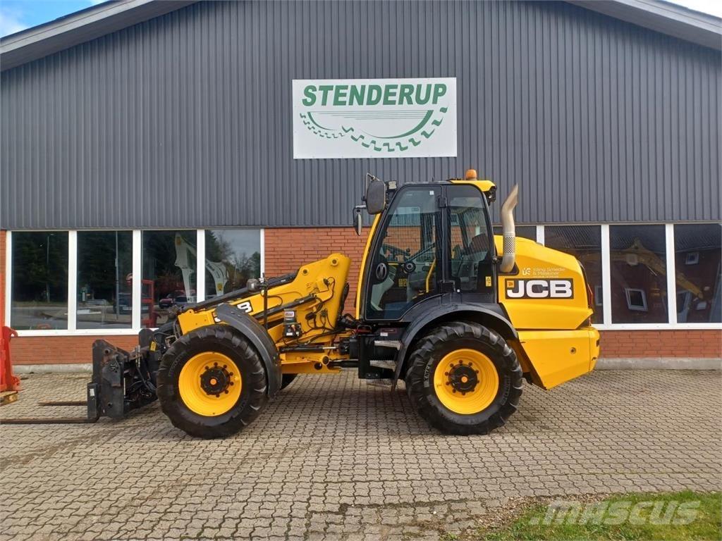 JCB 320 Teleskopiskie manipulatori