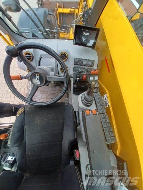 JCB 542-70 Teleskopiskie manipulatori