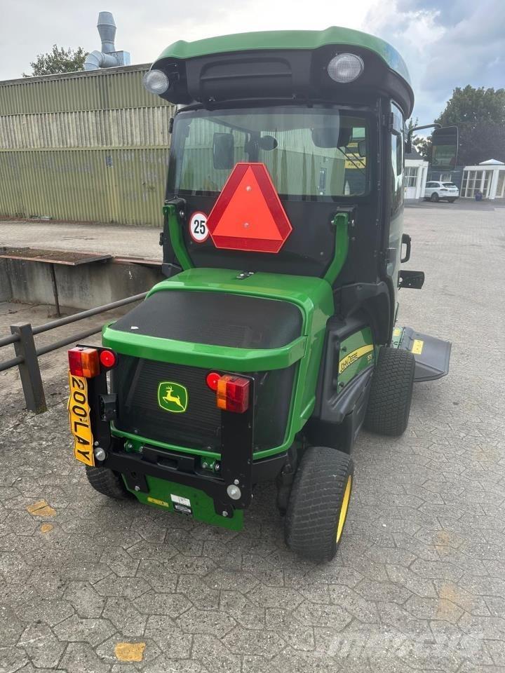 John Deere 1575 Kompaktie traktori